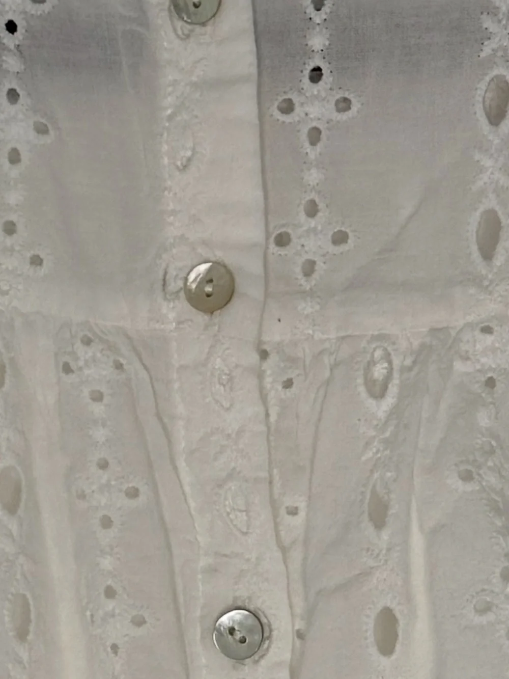 Zara White Eyelet Button-Front Puff Sleeve Top size S